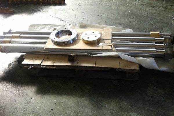 7 Counter balance shafts made from chrome bars